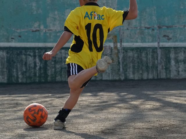小学生サッカー少年少女のマストアイテム！