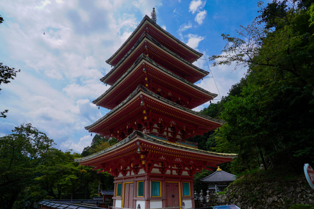 奈良県桜井市の長谷寺の五重塔
