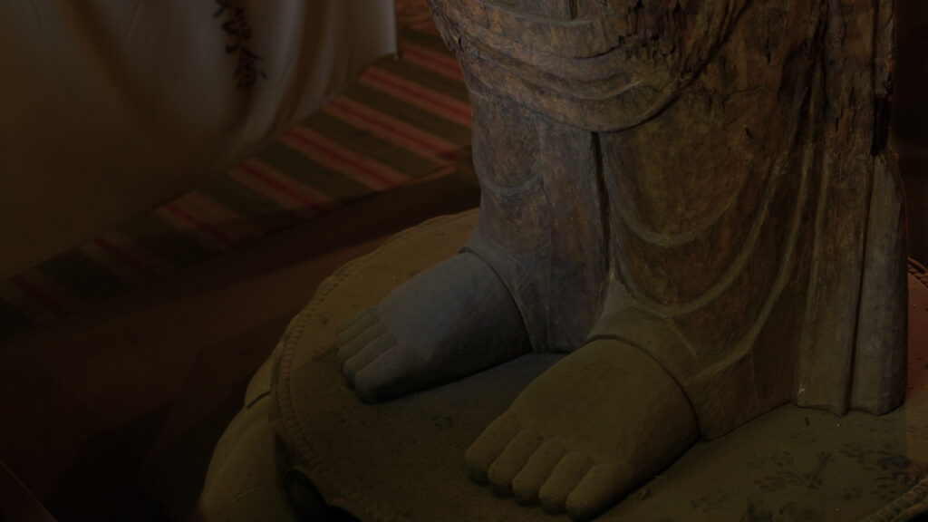 千葉県市原市の日光寺聖観音立像の足