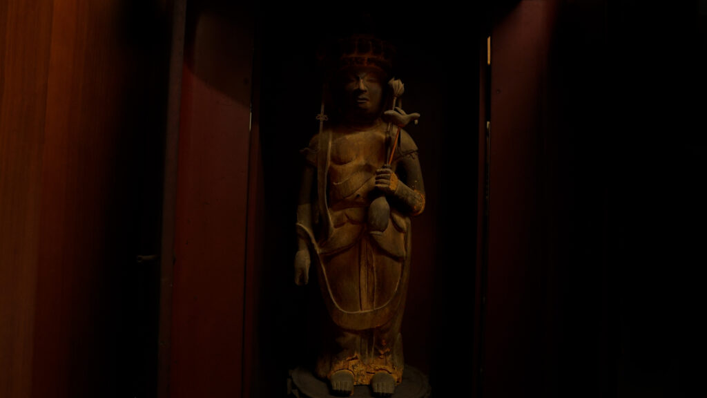 千葉県佐倉市宝金剛寺の平安時代作の十一面観音像