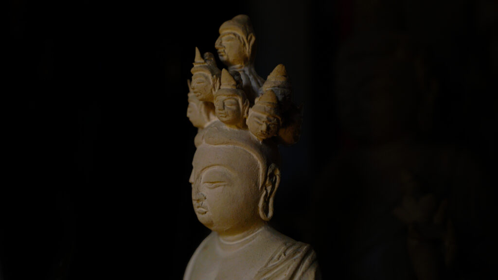 仏師大久保汰佳の仏像作品「十一面観音」