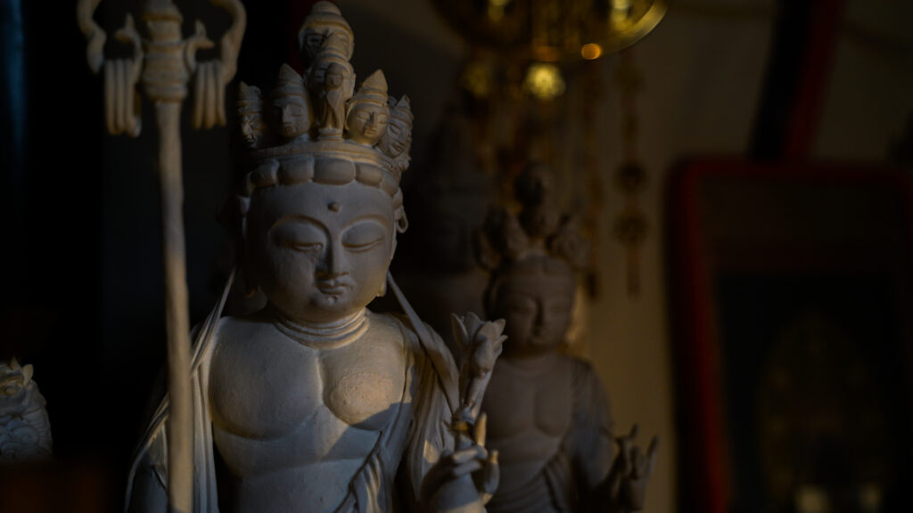 仏師大久保汰佳の仏像作品「十一面観音」