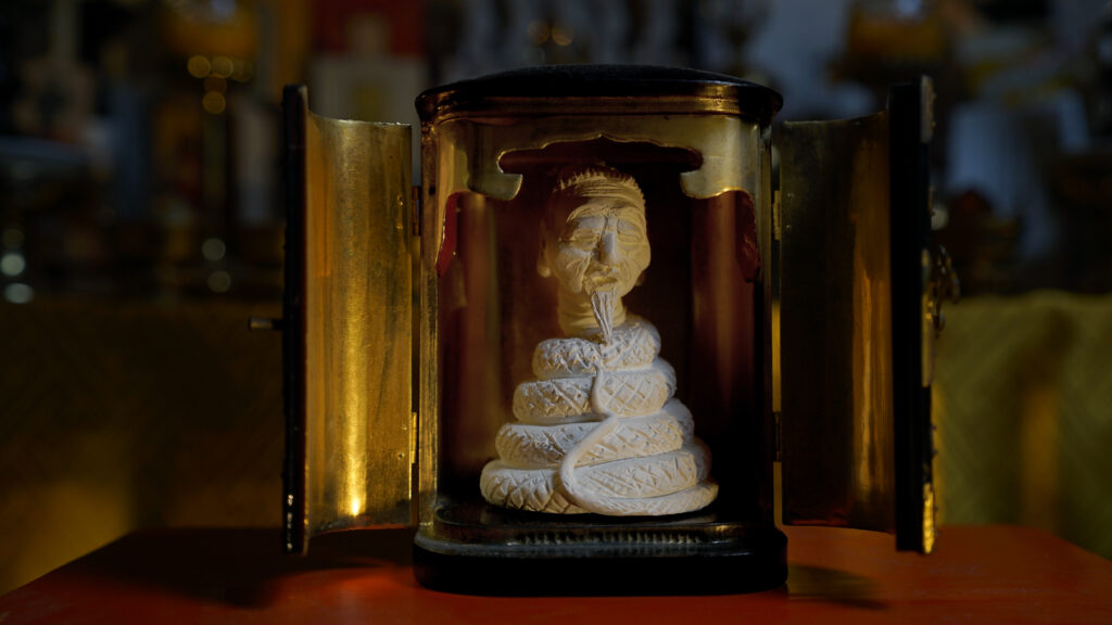 仏師大久保汰佳の仏像作品「宇賀神」